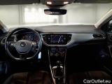  Volkswagen  T-ROC VOLKSWAGEN  / 2017 / 5P / SUV 1.0 TSI BUSINESS #3