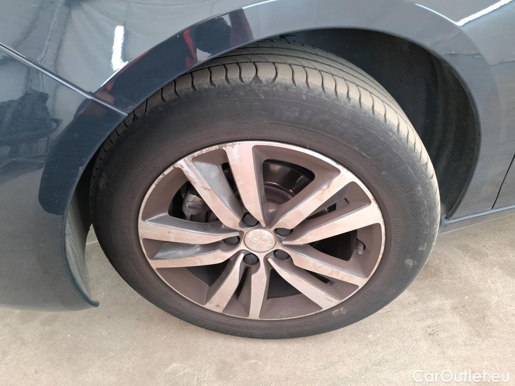  Peugeot  308  Allure 1.2 PureTech 110CV BVM6 E6d #11