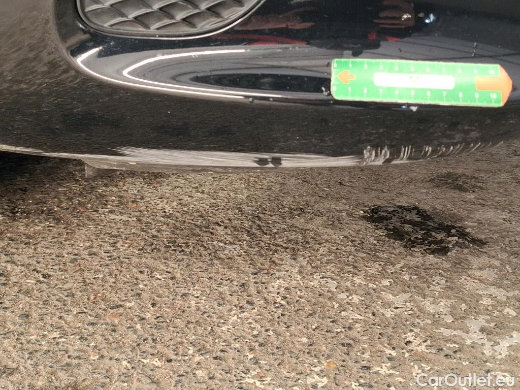 Mercedes  A-Klasse MERCEDES-BENZ Classe A Berline / 2018 / 4P / Berline A 180 d Business Line 8G-DCT #21