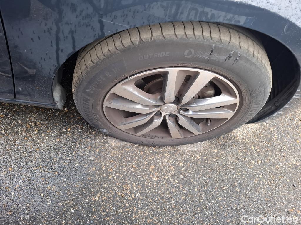  Peugeot  308  Allure 1.2 PureTech 110CV BVM6 E6d #18