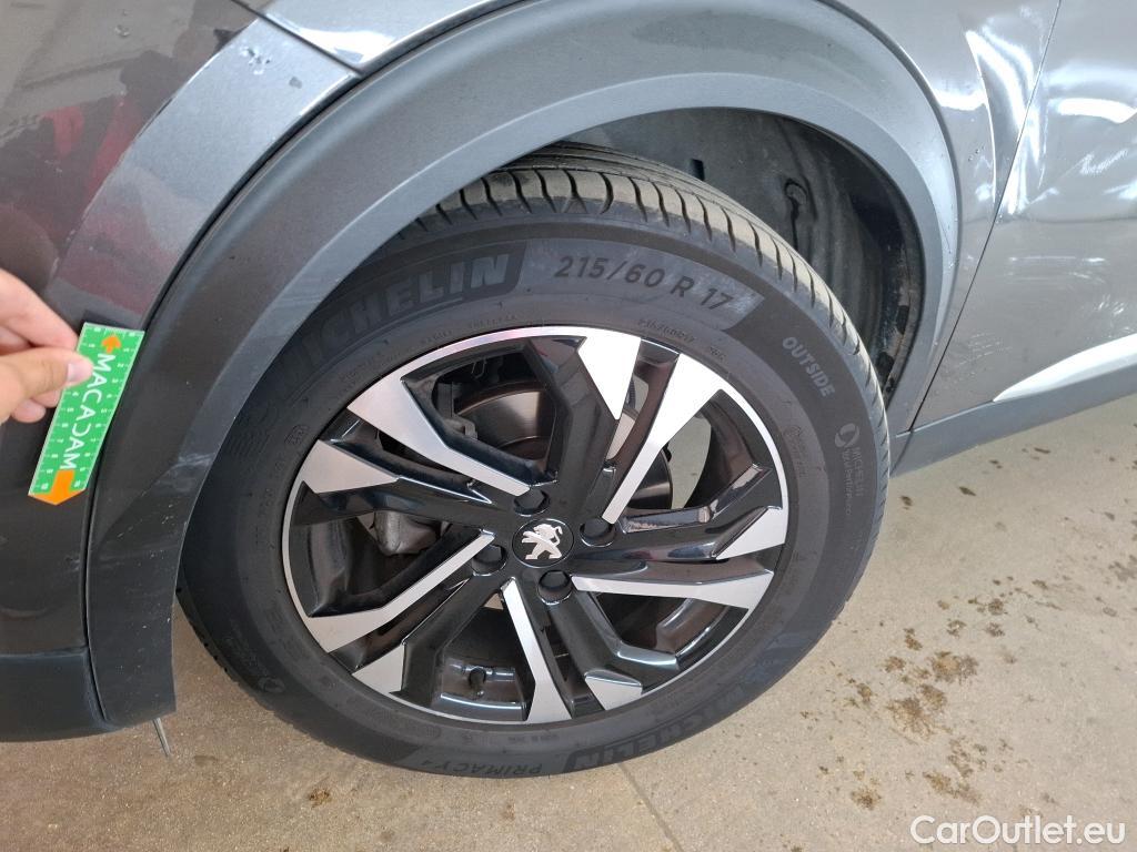  Peugeot  2008  Allure Business 1.2 PureTech 130CV BVA8 E6d #26