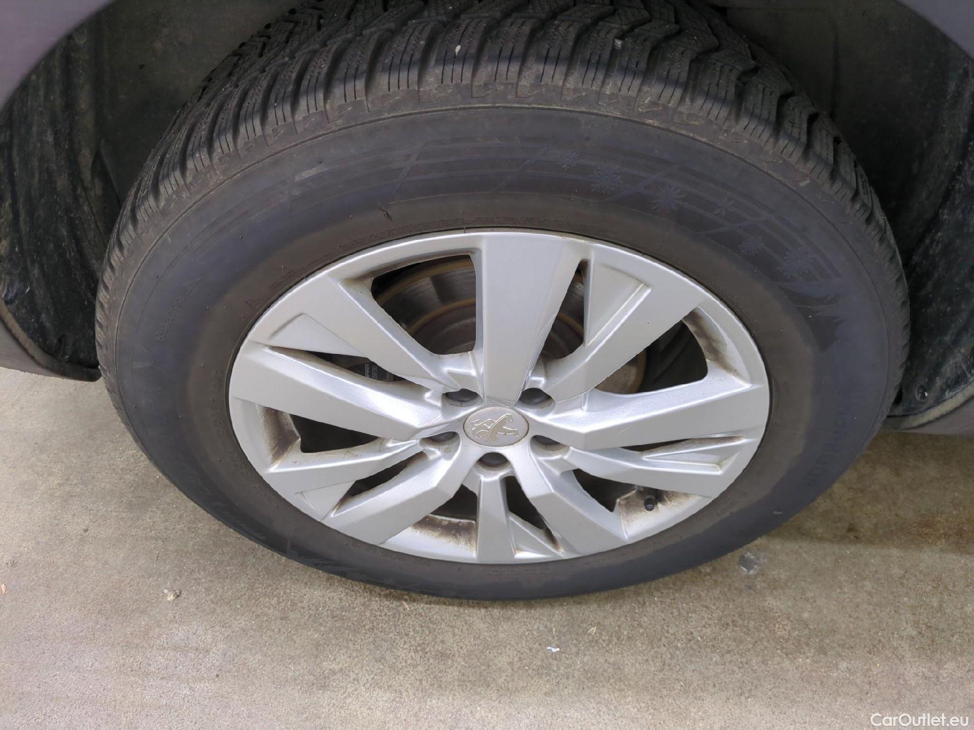  Peugeot  5008  Style 1.5 HDi 130CV BVA8 7 Sieges E6d #18