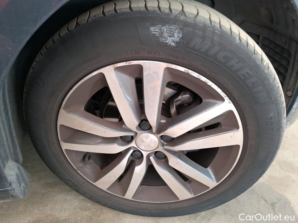  Peugeot  308  Allure 1.2 PureTech 110CV BVM6 E6d #16