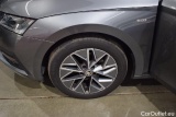  Skoda  Octavia  Combi Tour 2.0 TDI 110KW AT7 E6d #41