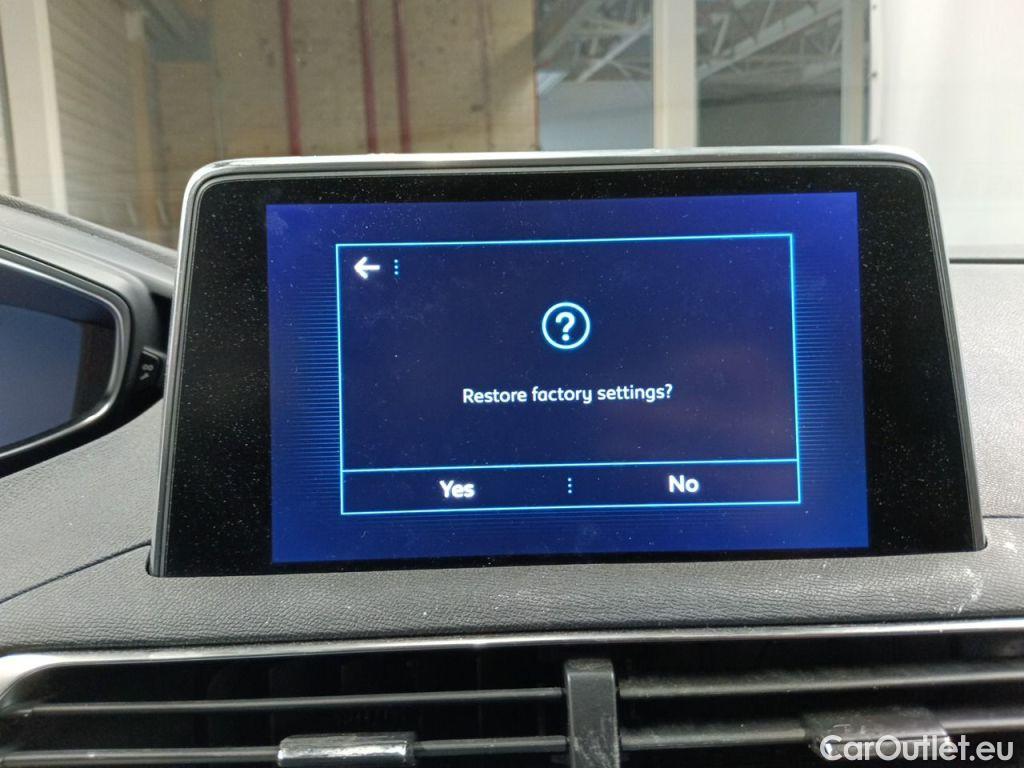 Peugeot  3008 Peugeot  1.2 PureTech 96kW S&S Auto Active 5d #14