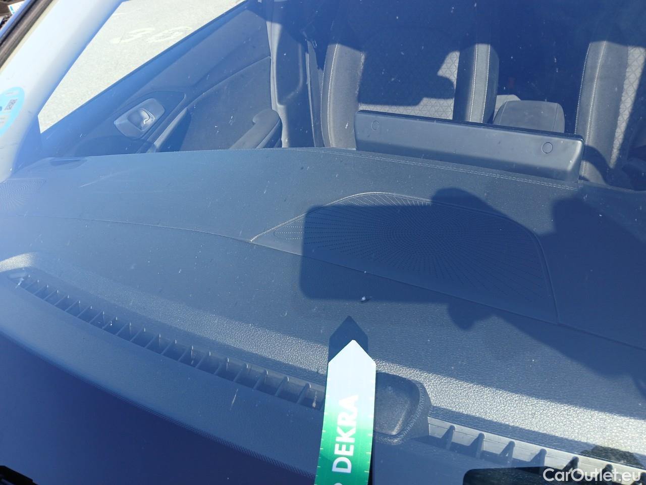  KIA  XCeed KIA  / 2019 / 5P / todoterreno 1.0 T-GDi Drive 88kW (120CV) #7