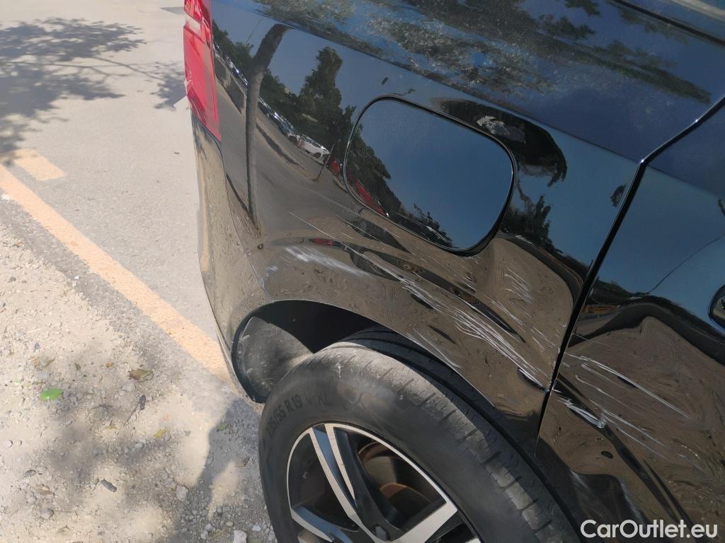 Volvo  XC60 VOLVO  / 2017 / 5P / todoterreno 2.0 T6 AWD Recharge R-Design Auto #3