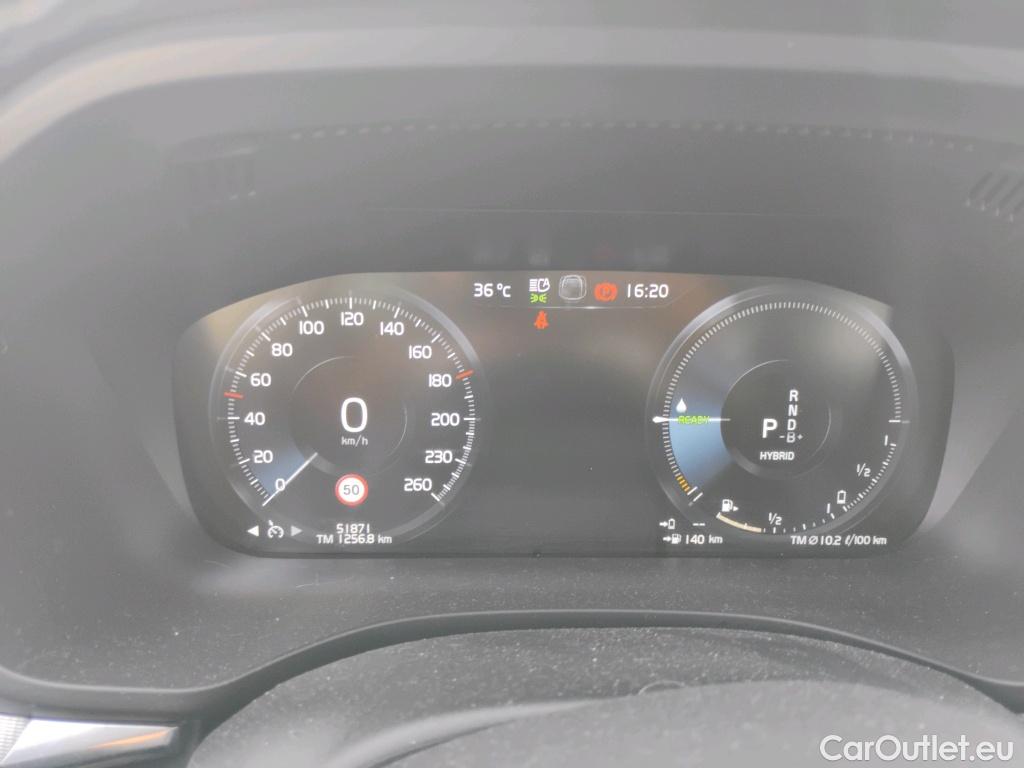 Volvo  XC60 VOLVO  / 2017 / 5P / todoterreno 2.0 T6 AWD Recharge R-Design Auto #4