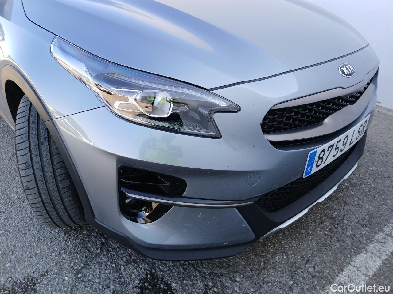  KIA  XCeed KIA  / 2019 / 5P / todoterreno 1.0 T-GDi Drive 88kW (120CV) #8