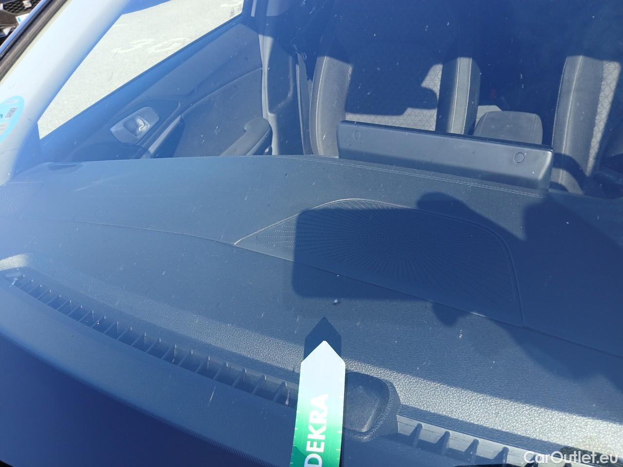  KIA  XCeed KIA  / 2019 / 5P / todoterreno 1.0 T-GDi Drive 88kW (120CV) #5