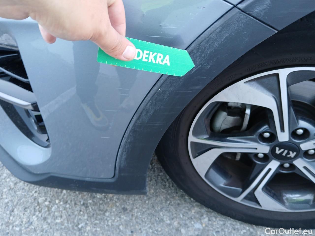  KIA  XCeed KIA  / 2019 / 5P / todoterreno 1.0 T-GDi Drive 88kW (120CV) #10