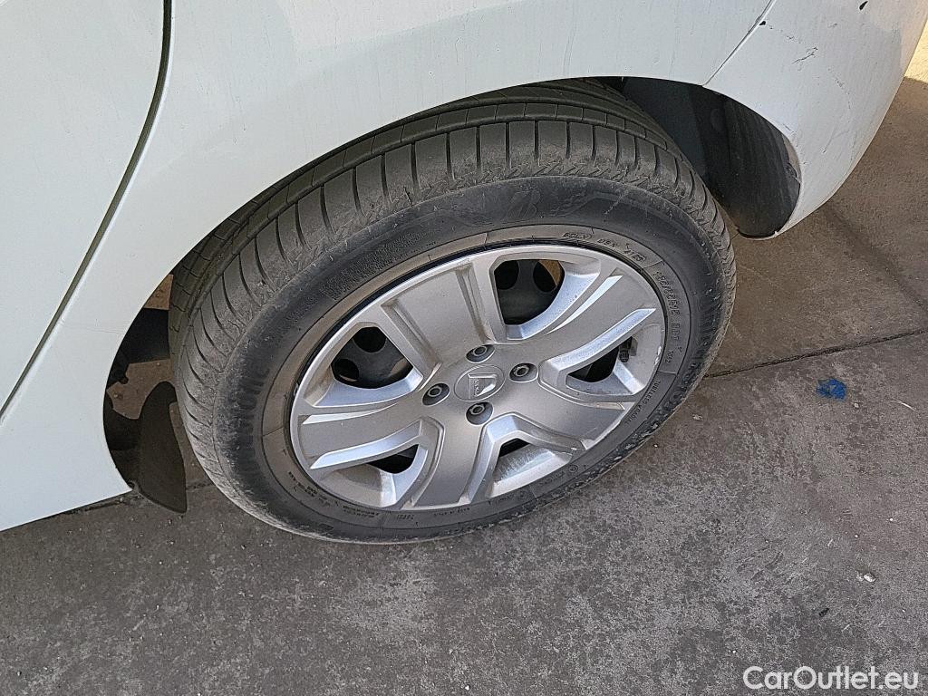  Dacia  Sandero DACIA  / 2016 / 5P / berlina con portón Comfort TCe 1.0 74kW (100CV) #32