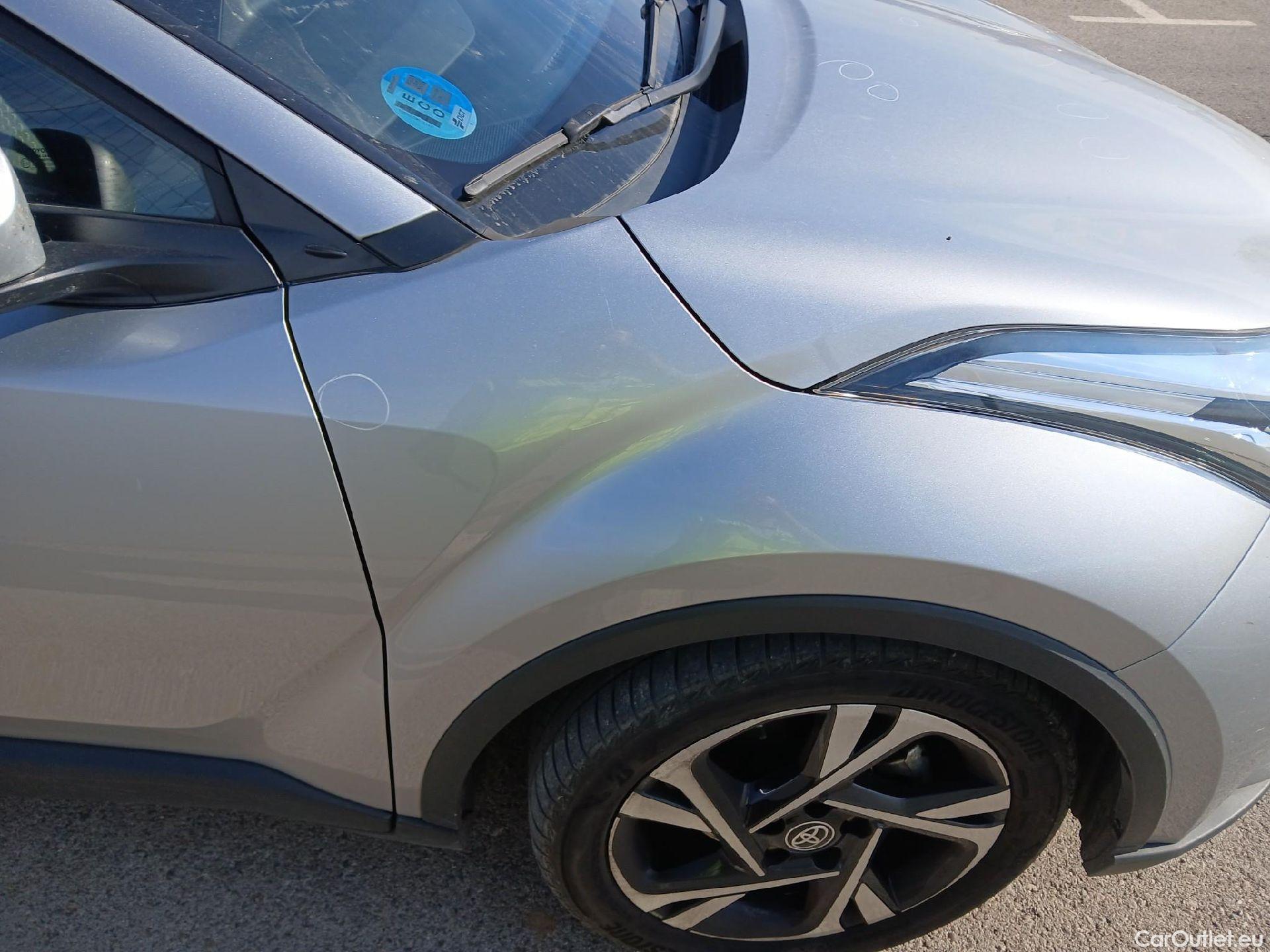  Toyota  C-HR TOYOTA  / 2019 / 5P / todoterreno 1.8 125H Advance #24
