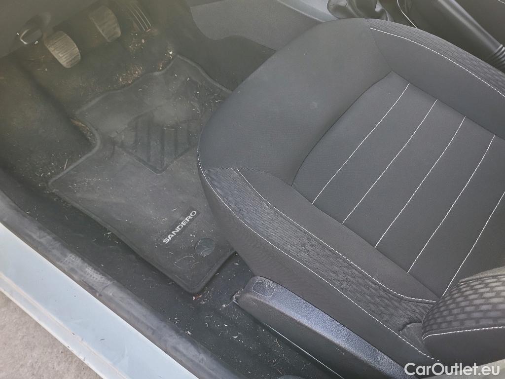  Dacia  Sandero DACIA  / 2016 / 5P / berlina con portón Comfort TCe 1.0 74kW (100CV) #31