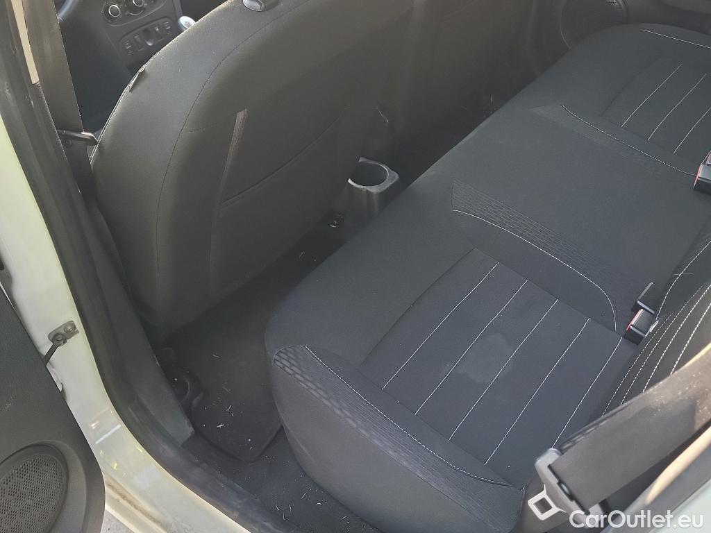  Dacia  Sandero DACIA  / 2016 / 5P / berlina con portón Comfort TCe 1.0 74kW (100CV) #30