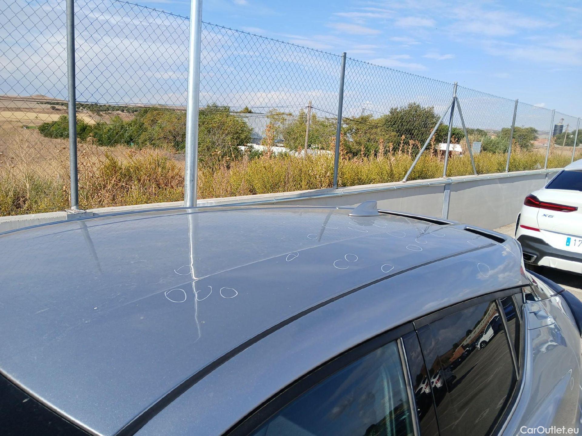  Toyota  C-HR TOYOTA  / 2019 / 5P / todoterreno 1.8 125H Advance #8