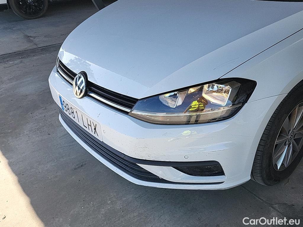  Volkswagen  Golf  VOLKSWAGEN / 2016 / 5P / berlina con portón Last Edition 1.6 TDI 85kW (115CV) #12