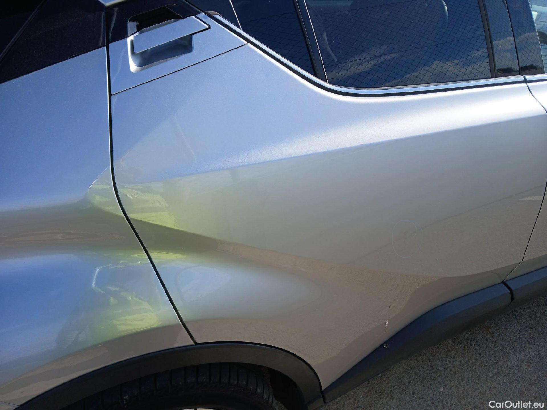  Toyota  C-HR TOYOTA  / 2019 / 5P / todoterreno 1.8 125H Advance #20