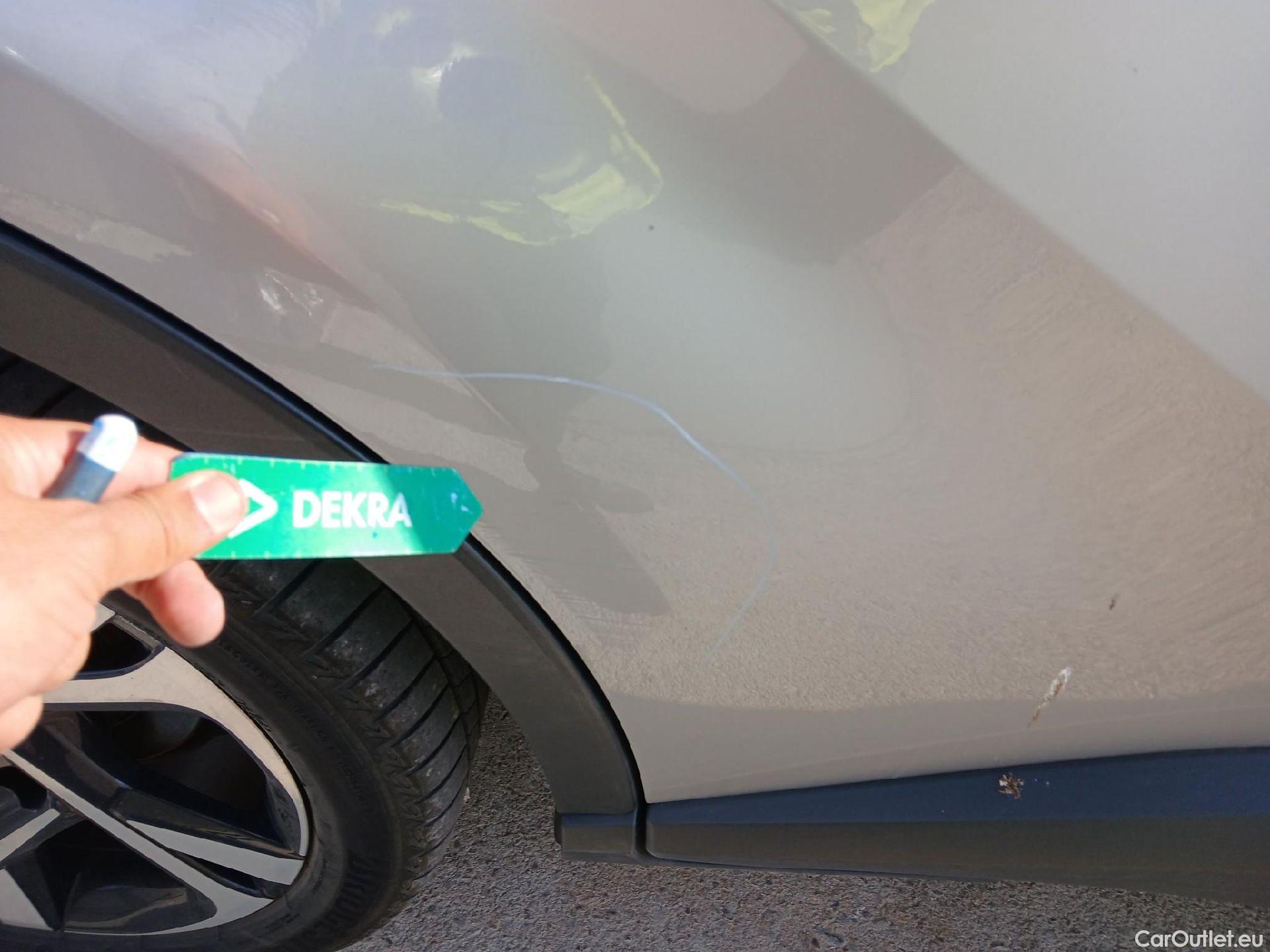  Toyota  C-HR TOYOTA  / 2019 / 5P / todoterreno 1.8 125H Advance #21