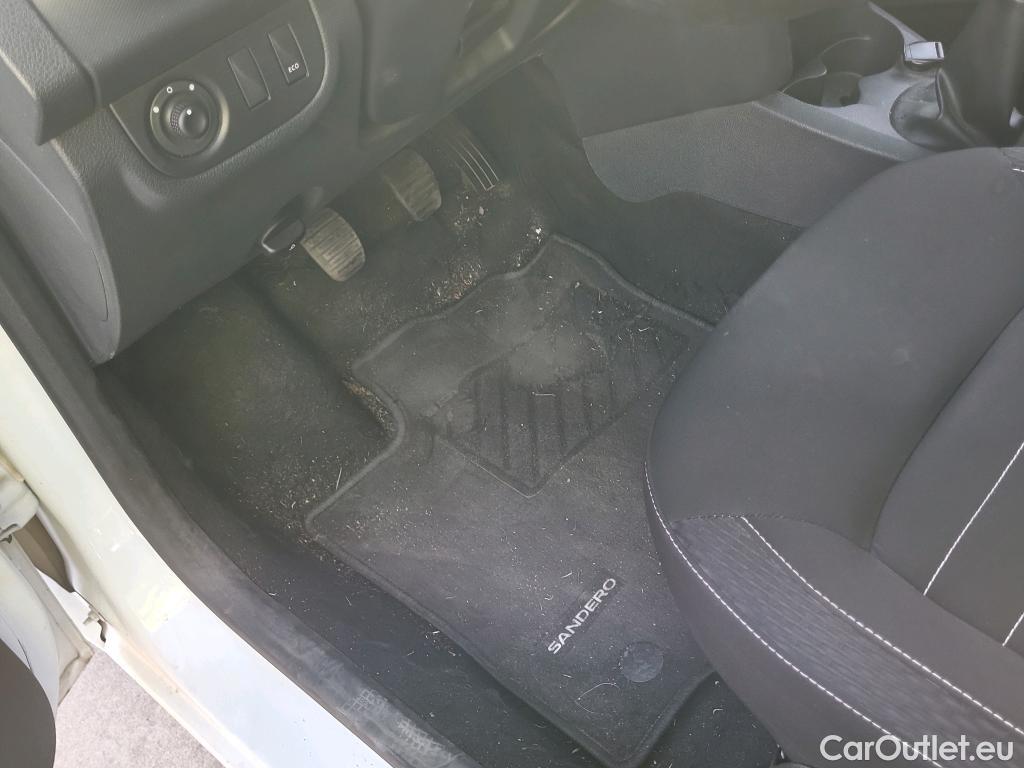  Dacia  Sandero DACIA  / 2016 / 5P / berlina con portón Comfort TCe 1.0 74kW (100CV) #1