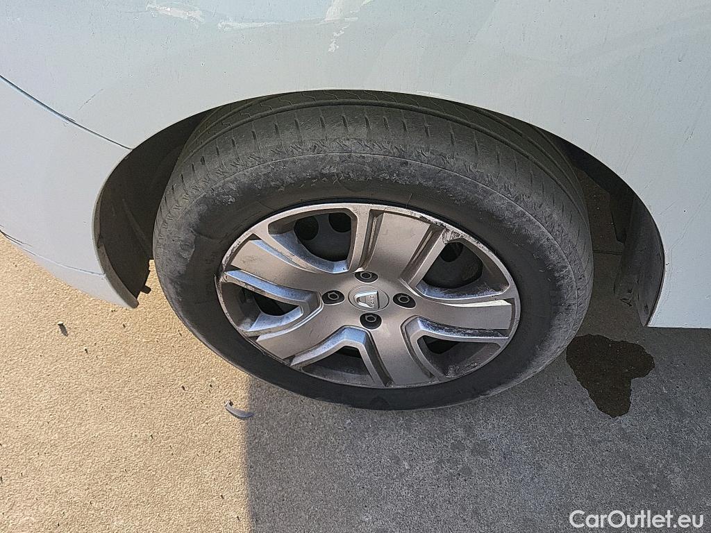  Dacia  Sandero DACIA  / 2016 / 5P / berlina con portón Comfort TCe 1.0 74kW (100CV) #21