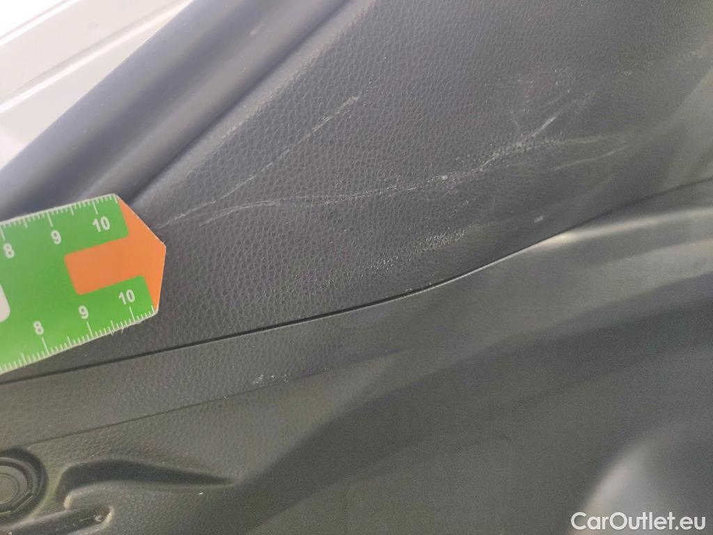  Toyota  RAV4 TOYOTA  / 2018 / 5P / todoterreno 2.5l PLUG-IN 300PH (e-CVT) Advance #8