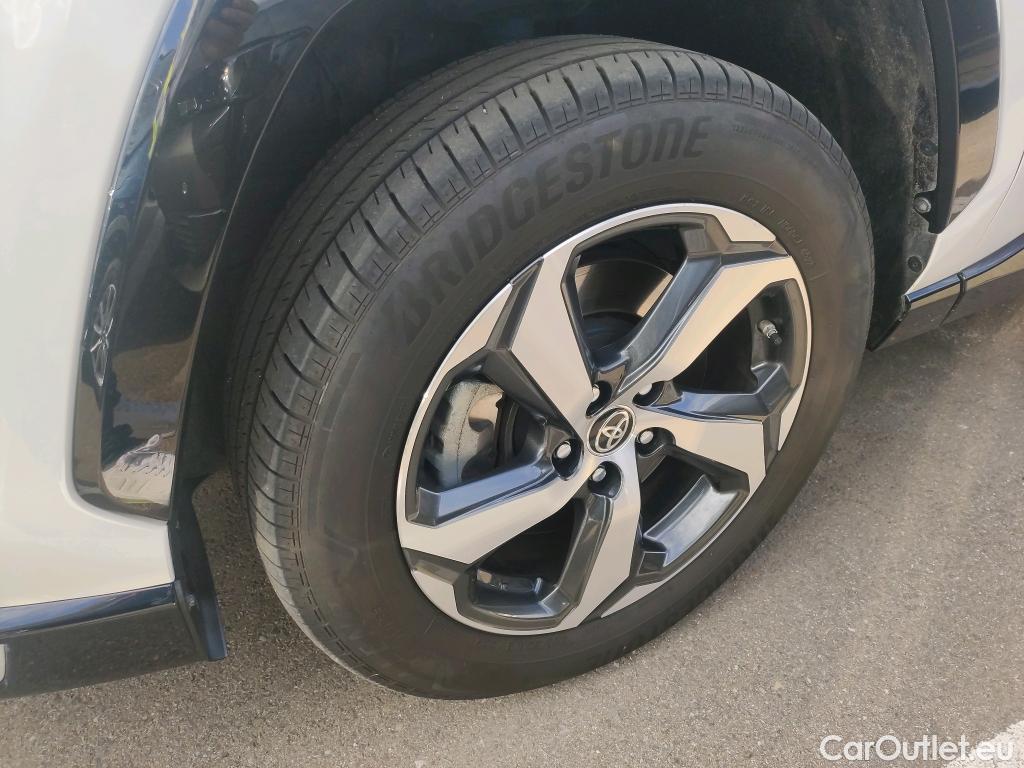  Toyota  RAV4 TOYOTA  / 2018 / 5P / todoterreno 2.5l PLUG-IN 300PH (e-CVT) Advance #3