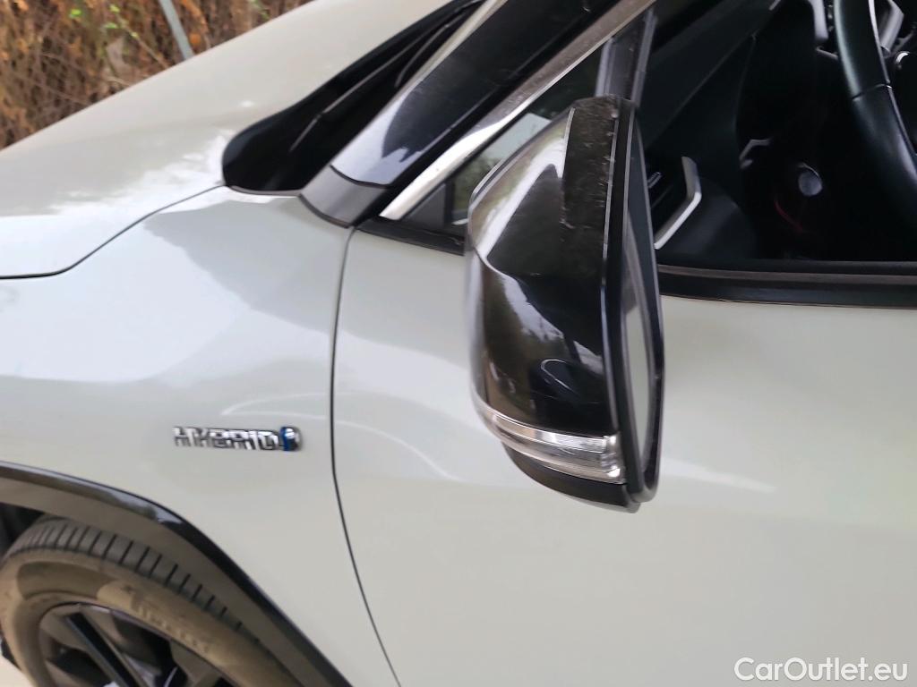  Toyota  RAV4 TOYOTA  / 2018 / 5P / todoterreno 2.5l 220H Style #24