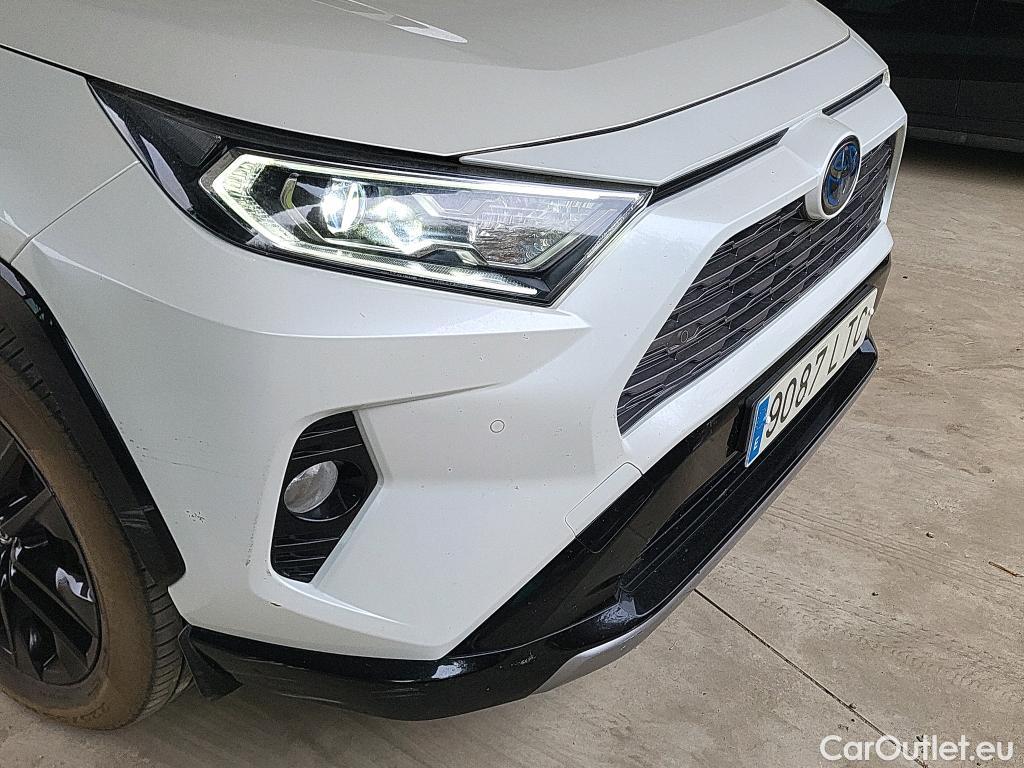  Toyota  RAV4 TOYOTA  / 2018 / 5P / todoterreno 2.5l 220H Style #3