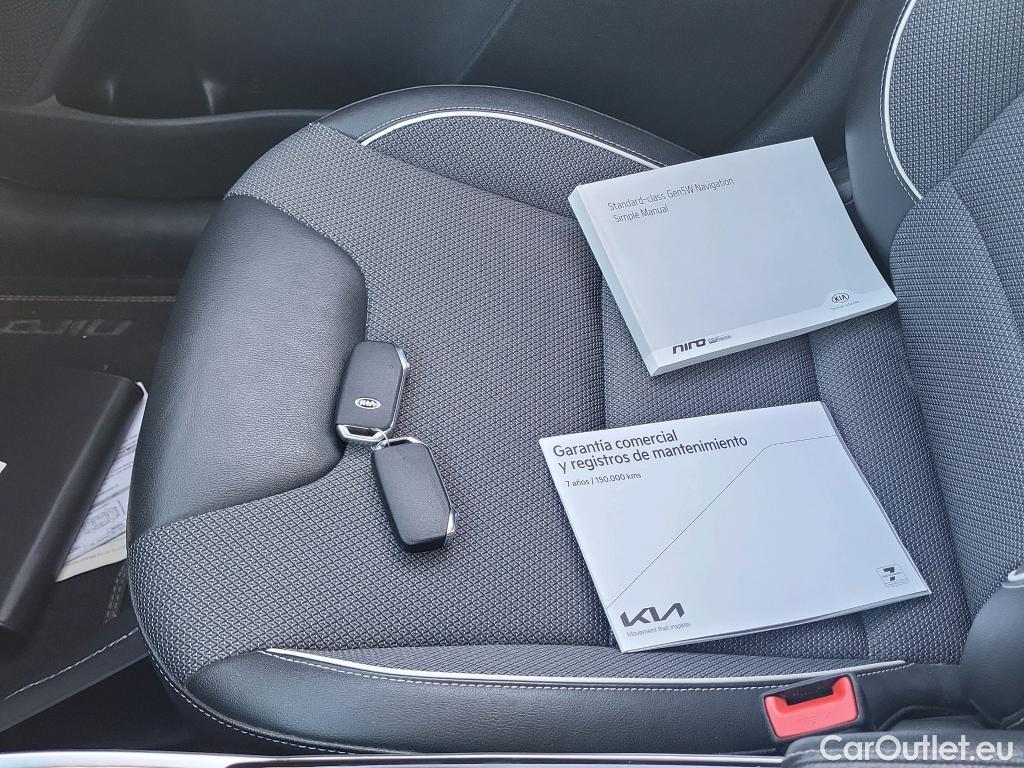  KIA  Niro KIA e- / 2016 / 5P / crossover e- 150kW (204CV) Drive (Long Range) #14