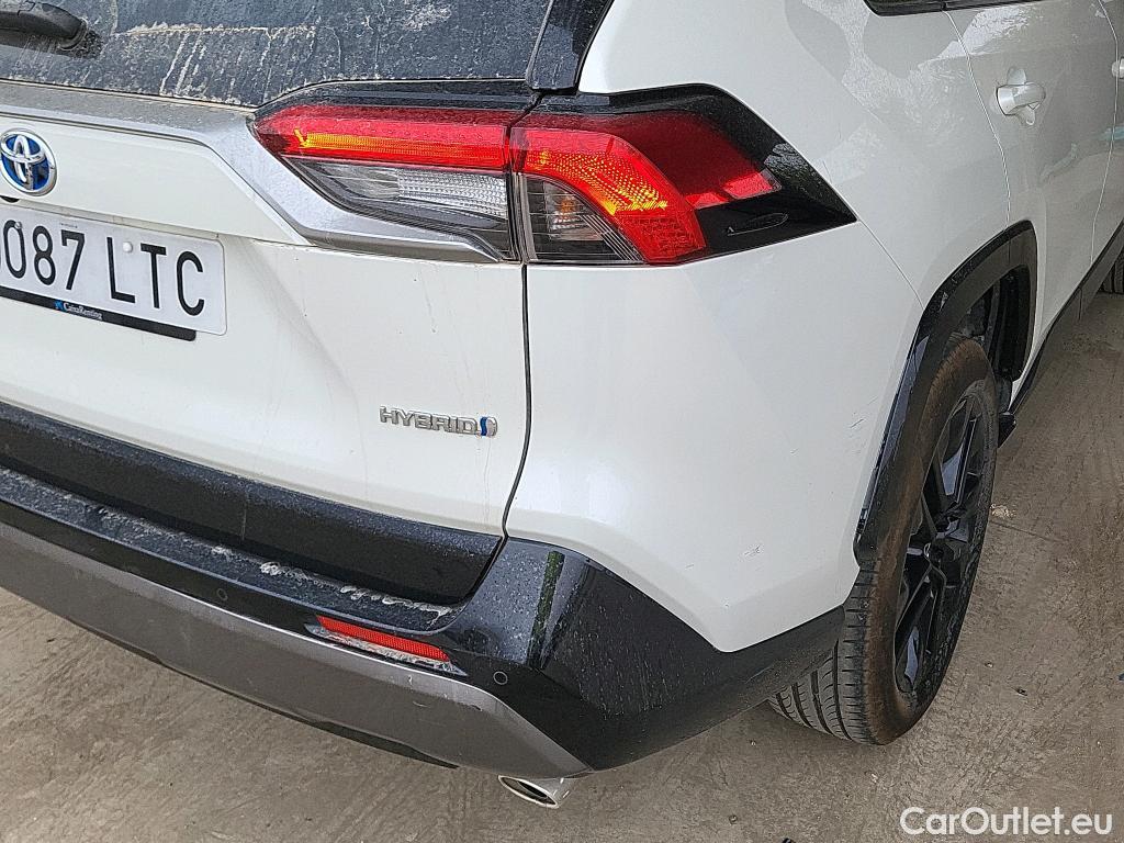  Toyota  RAV4 TOYOTA  / 2018 / 5P / todoterreno 2.5l 220H Style #13