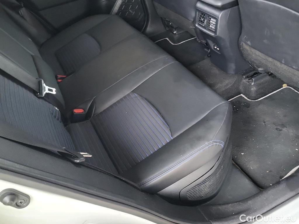  Toyota  RAV4 TOYOTA  / 2018 / 5P / todoterreno 2.5l 220H Style #20
