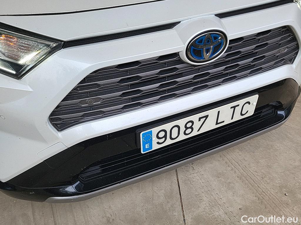  Toyota  RAV4 TOYOTA  / 2018 / 5P / todoterreno 2.5l 220H Style #5