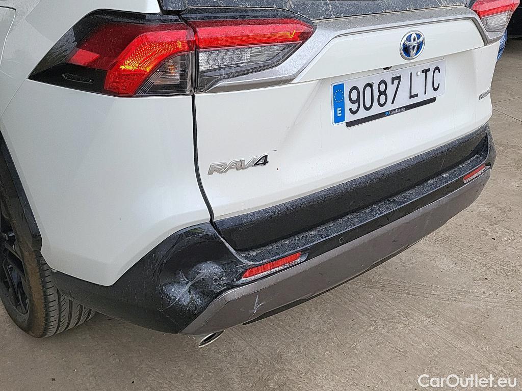  Toyota  RAV4 TOYOTA  / 2018 / 5P / todoterreno 2.5l 220H Style #1