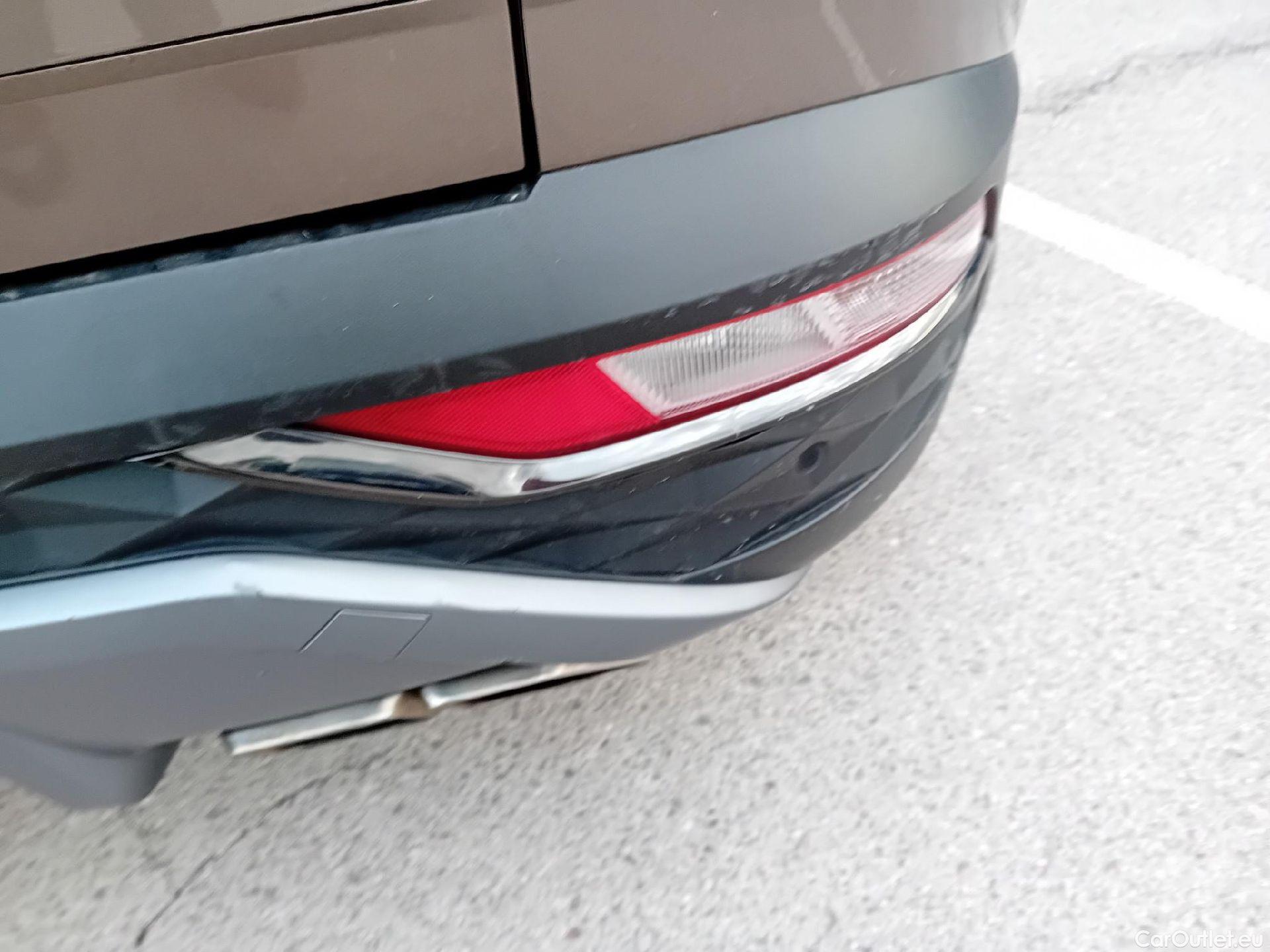  Hyundai  Tucson HYUNDAI  / 2020 / 5P / todoterreno 1.6 TGDI 169kW HEV Tecno Auto 2C #33