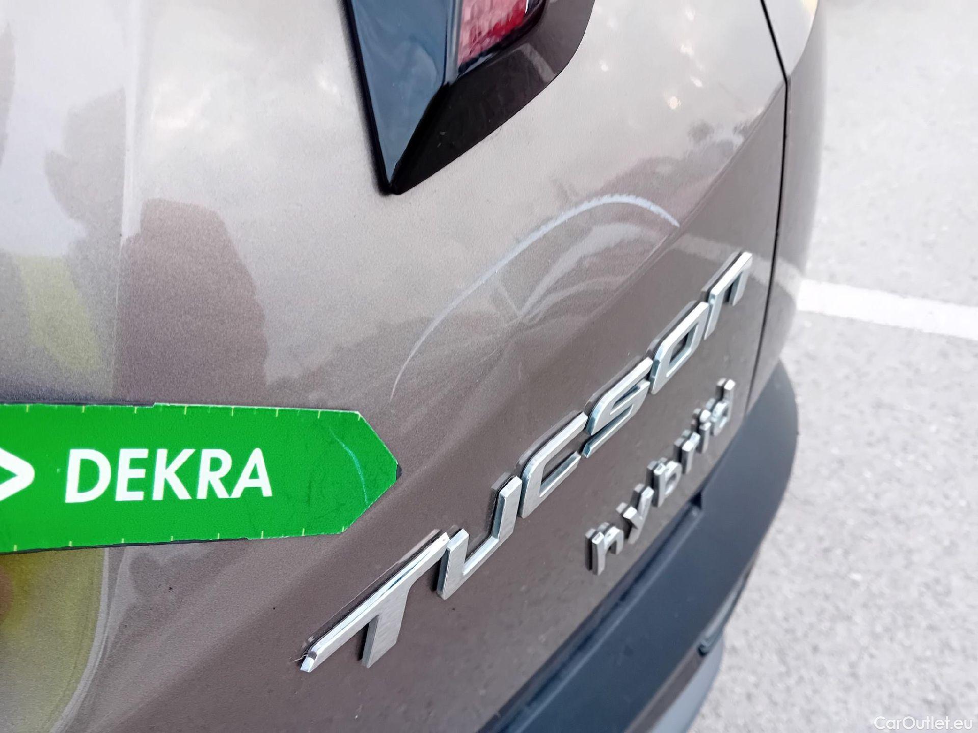  Hyundai  Tucson HYUNDAI  / 2020 / 5P / todoterreno 1.6 TGDI 169kW HEV Tecno Auto 2C #27