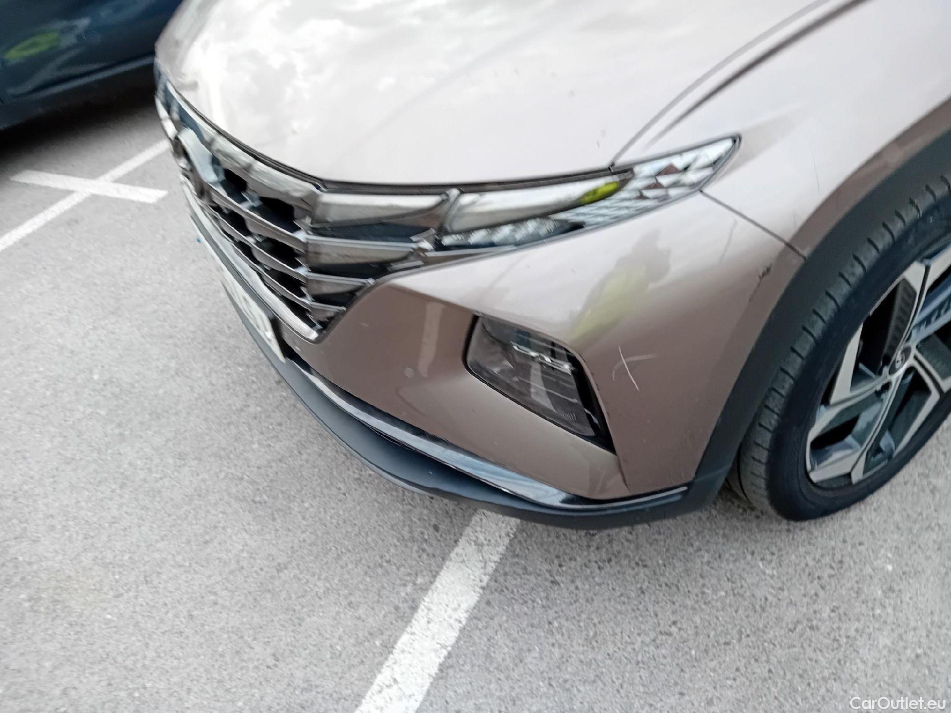  Hyundai  Tucson HYUNDAI  / 2020 / 5P / todoterreno 1.6 TGDI 169kW HEV Tecno Auto 2C #19