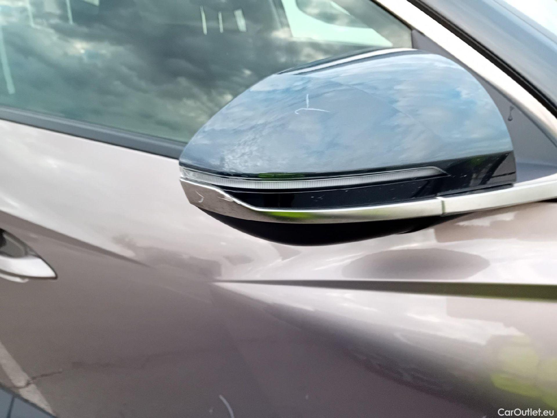  Hyundai  Tucson HYUNDAI  / 2020 / 5P / todoterreno 1.6 TGDI 169kW HEV Tecno Auto 2C #43