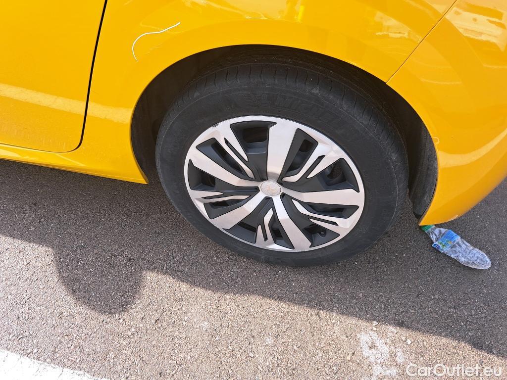  Peugeot  208 PEUGEOT  / 2019 / 5P / berlina con portón PureTech 73kW (100CV) Active #37