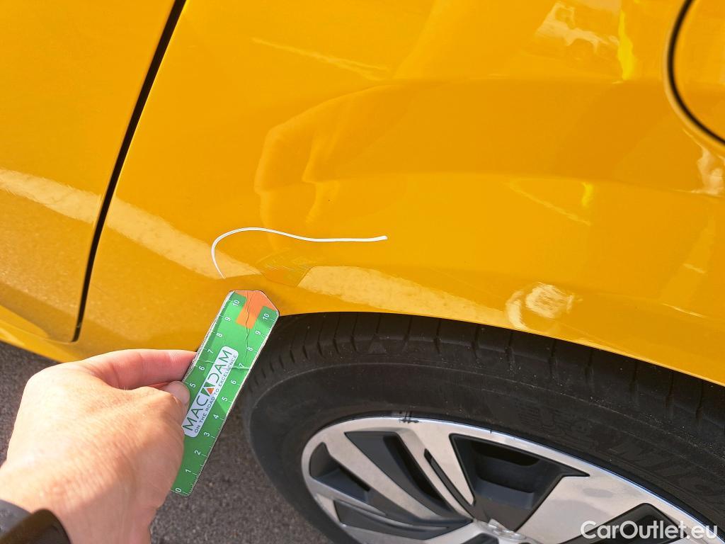  Peugeot  208 PEUGEOT  / 2019 / 5P / berlina con portón PureTech 73kW (100CV) Active #33