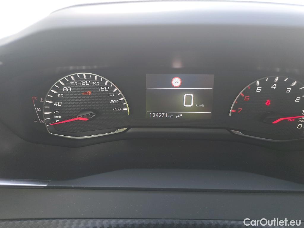  Peugeot  208 PEUGEOT  / 2019 / 5P / berlina con portón PureTech 73kW (100CV) Active #51
