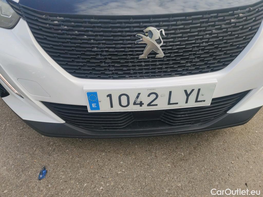  Peugeot  2008 PEUGEOT  / 2019 / 5P / todoterreno Active Pack BlueHDI 81kW (110CV) #19