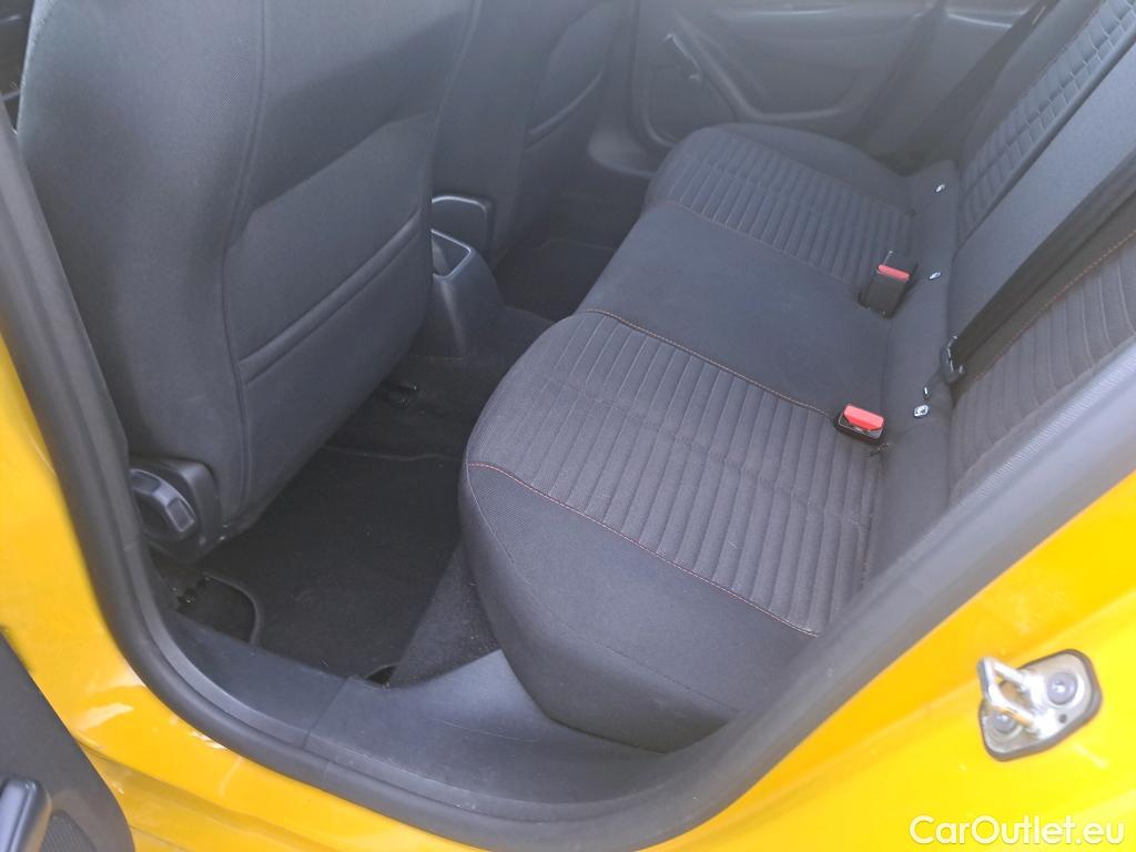 Peugeot  208 PEUGEOT  / 2019 / 5P / berlina con portón PureTech 73kW (100CV) Active #22