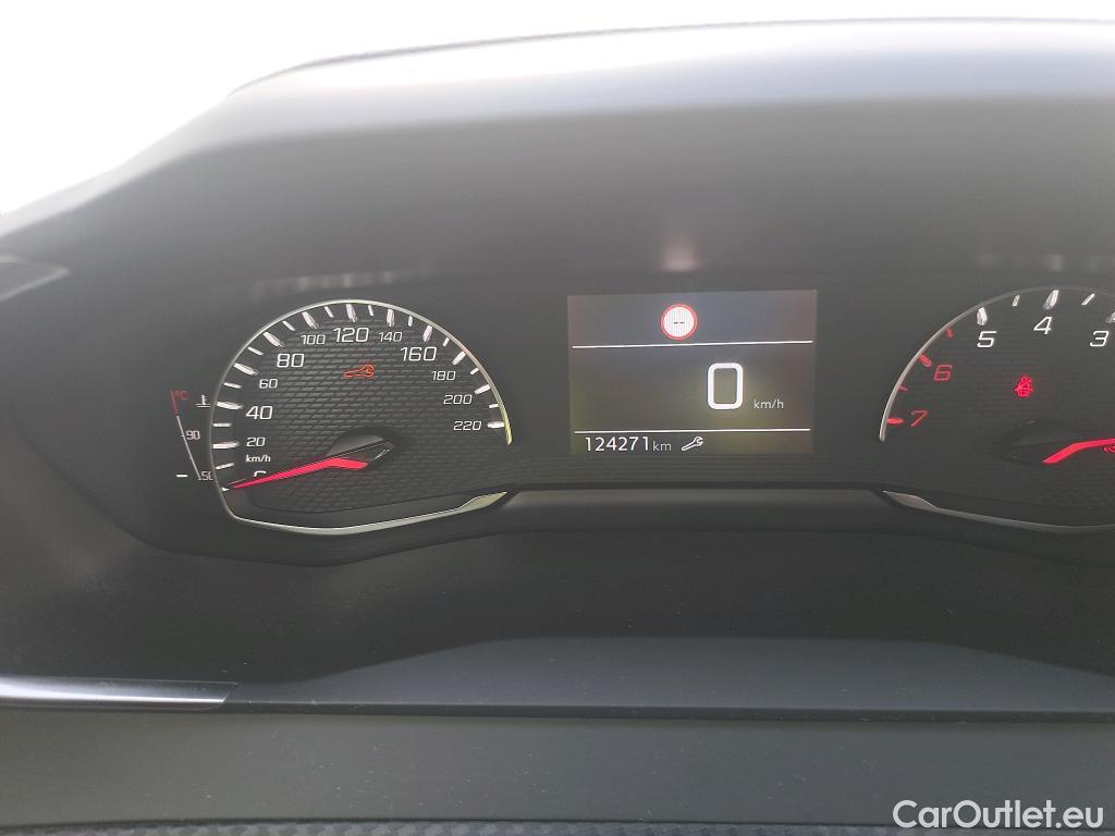  Peugeot  208 PEUGEOT  / 2019 / 5P / berlina con portón PureTech 73kW (100CV) Active #52