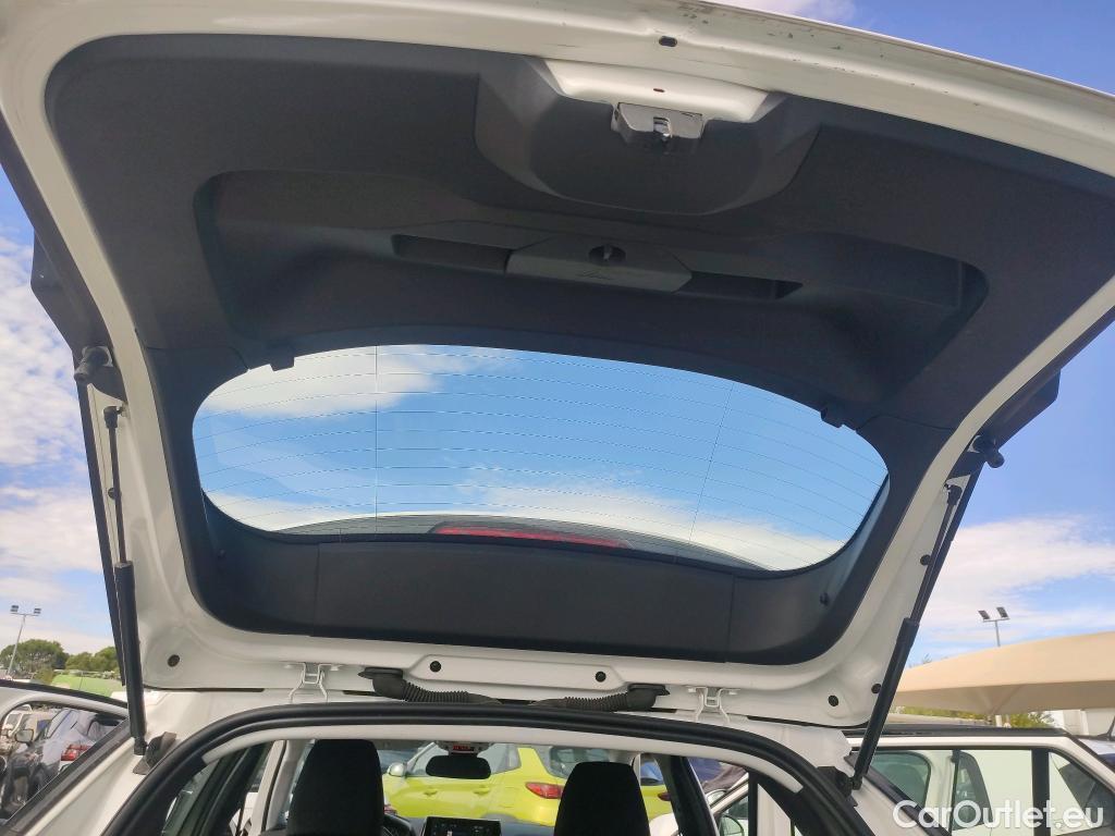  Peugeot  2008 PEUGEOT  / 2019 / 5P / todoterreno Active Pack BlueHDI 81kW (110CV) #7