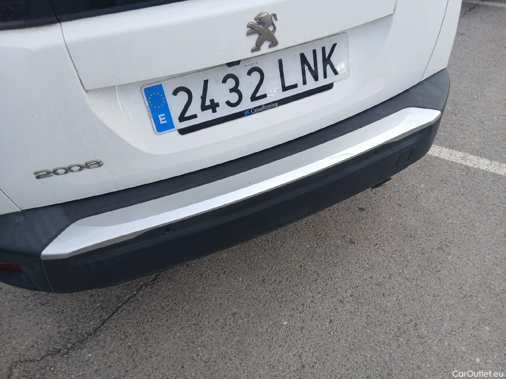 Peugeot  2008 PEUGEOT  / 2019 / 5P / todoterreno Allure Pack BlueHDI 81kW (110CV) (AC) #27