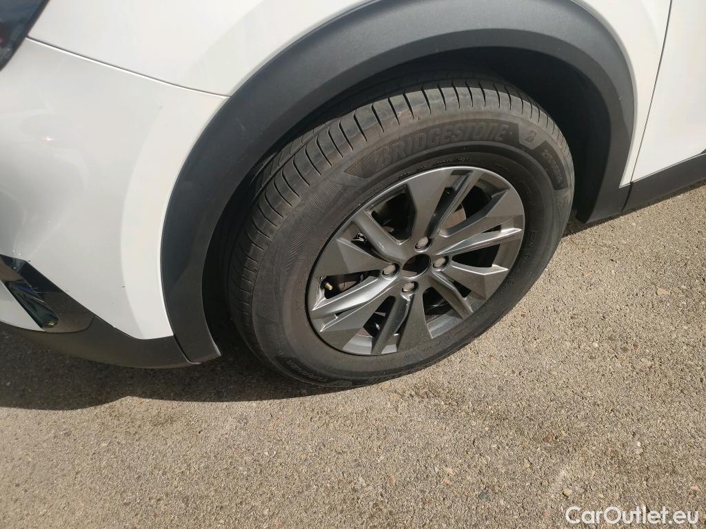  Peugeot  2008 PEUGEOT  / 2019 / 5P / todoterreno Active Pack BlueHDI 81kW (110CV) #21
