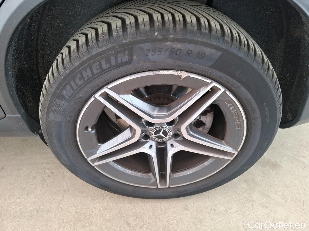  Mercedes  G-Klasee MERCEDES-BENZ GLC Coupe / 2019 / 5P / Coupé GLC 300 e AMG Line 4Matic #7