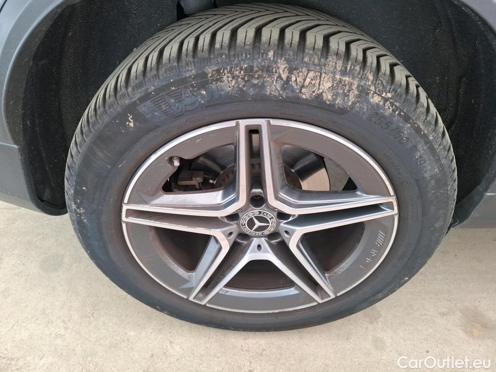  Mercedes  G-Klasee MERCEDES-BENZ GLC Coupe / 2019 / 5P / Coupé GLC 300 e AMG Line 4Matic #79