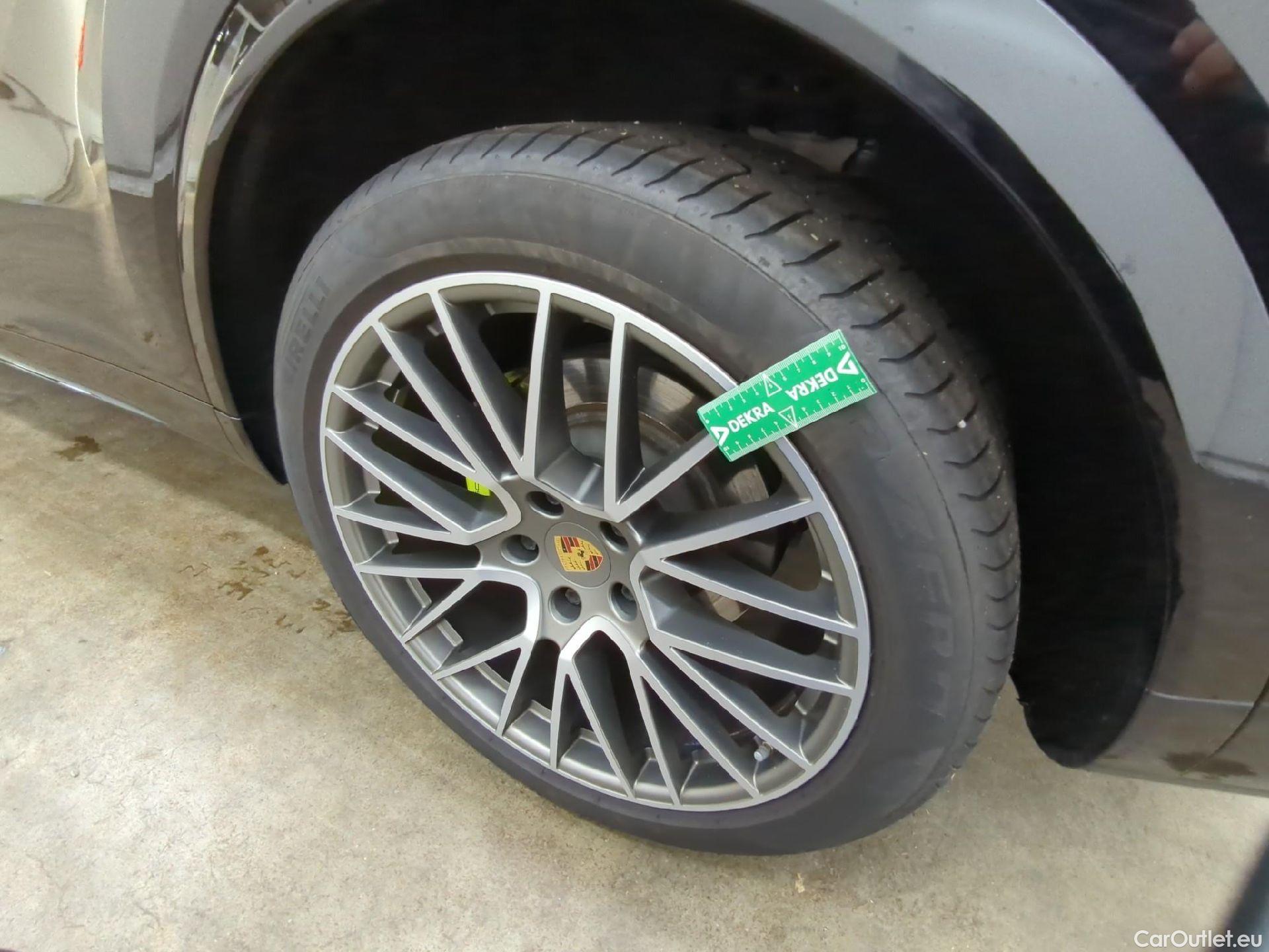  Porsche  Cayenne  Coupe E-Hybrid Platinum Edition 3.0 460CV BVA8 E6d #10